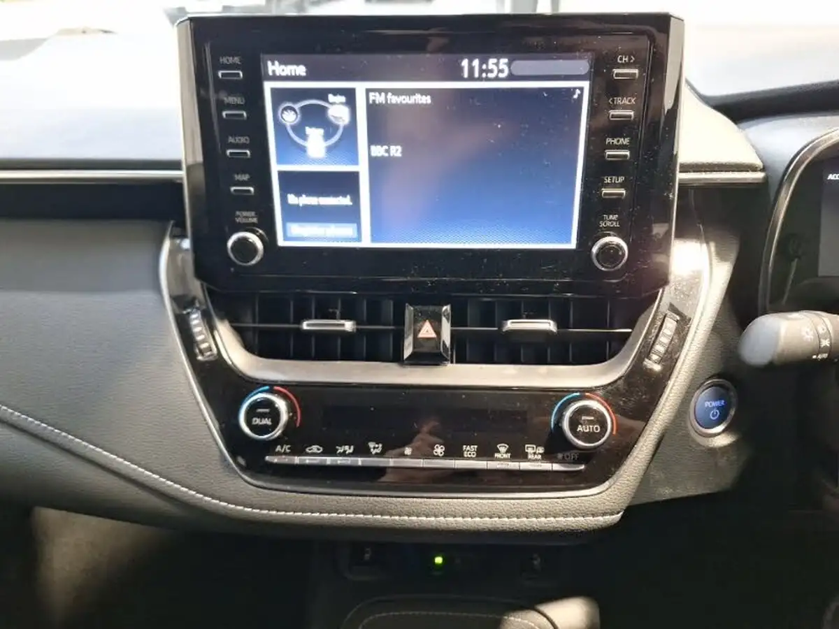 2021-suzuki-swace-18-sz5-big-16