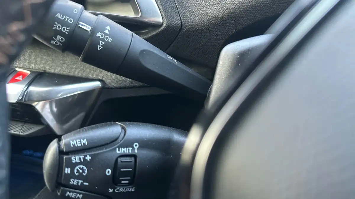 2020-peugeot-5008-suv-15-bluehdi-gt-line-big-26