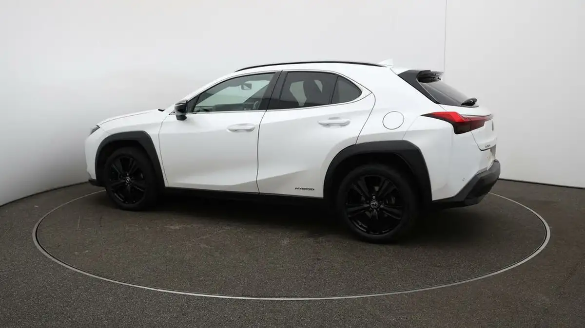 2022-lexus-ux-250h-20-ux-184bhp-without-navigation-big-46