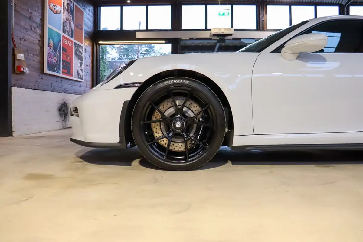 2022-porsche-911-40-gt3-rwd-touring-package-pdk-big-7