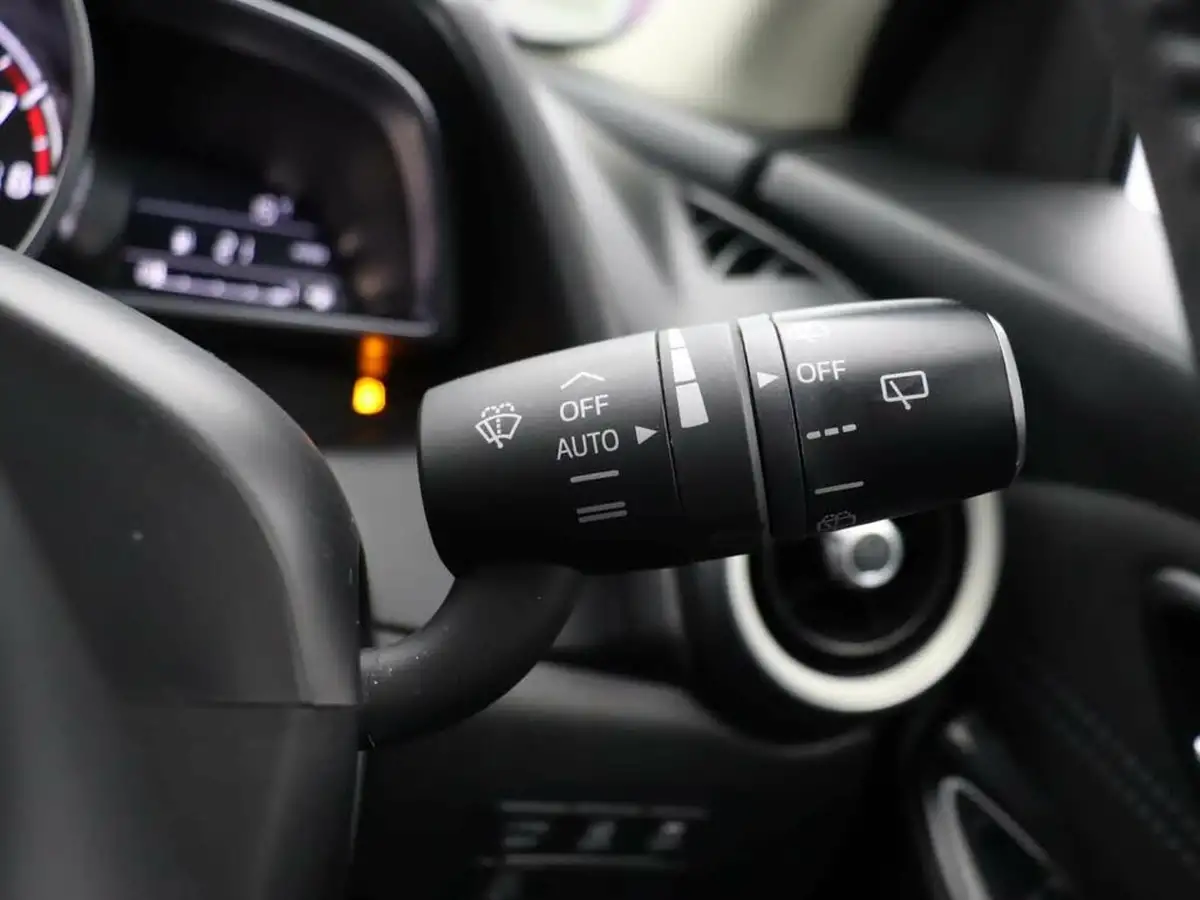 2021-mazda-mazda2-15-skyactiv-g-gt-sport-nav-light-stone-big-41