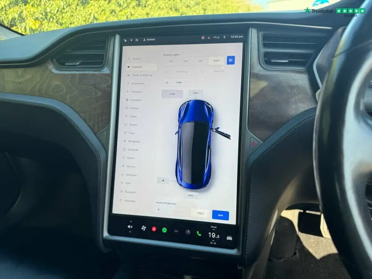 2020-tesla-model-s-e-long-range-big-17