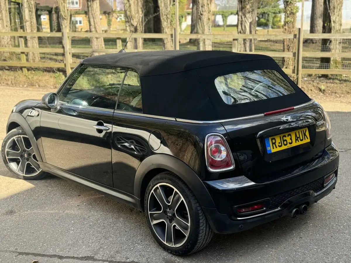 2013-mini-cooper-16-cooper-s-convertible-2d-big-36