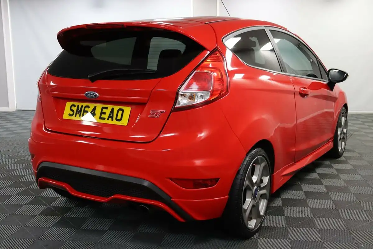 2014-ford-fiesta-16-st-3-big-8