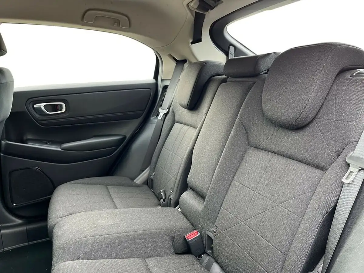 2022-honda-hr-v-15-i-mmd-elegance-big-8