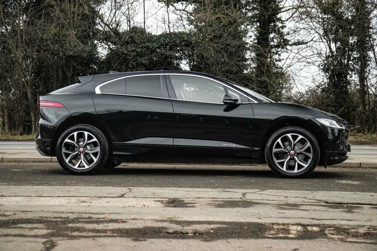 2021-jaguar-i-pace-ev400-hse-big-2