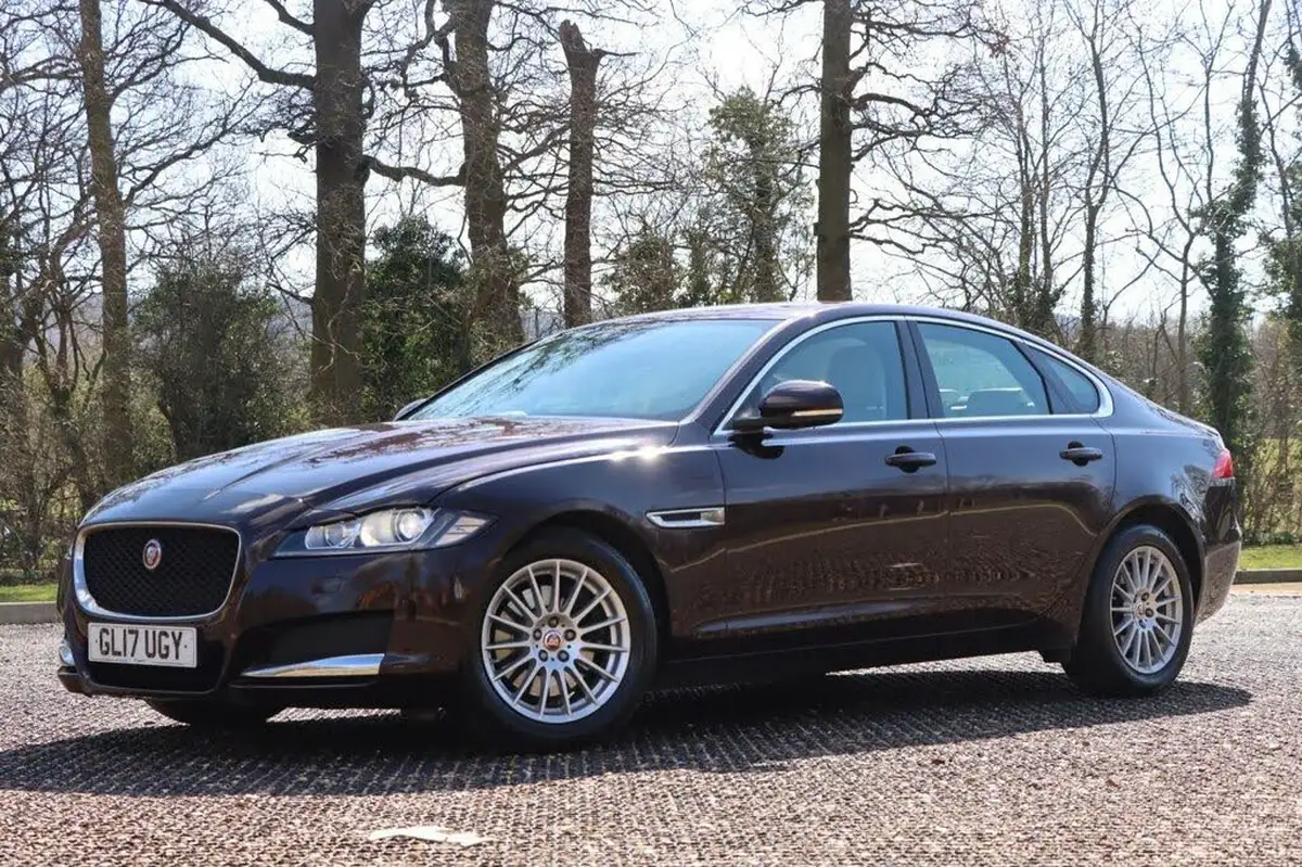 2017-jaguar-xf-20td-prestige-163ps-saloon-4d-1999cc-auto-big-9