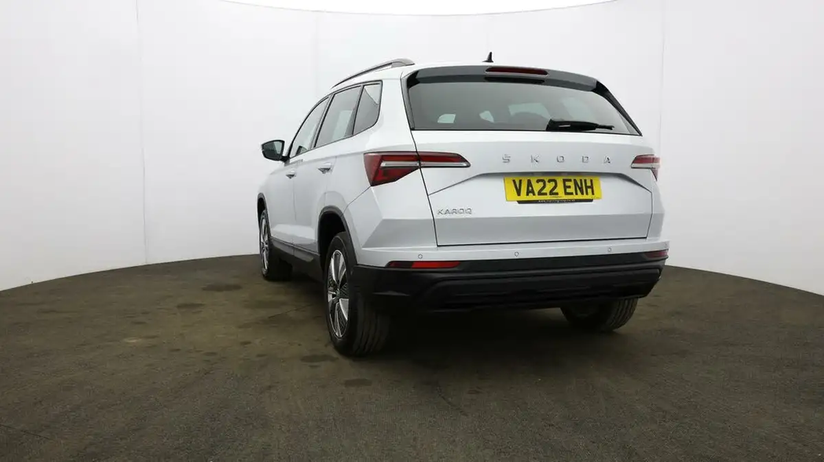 2022-skoda-karoq-10-tsi-se-drive-big-24