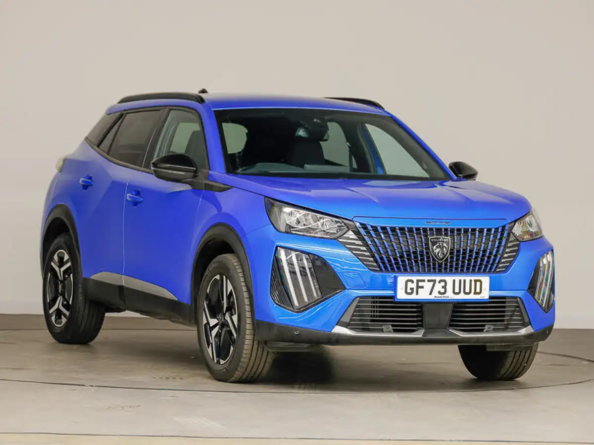 2023-peugeot-2008-suv-12-puretech-allure-eat8-big-0
