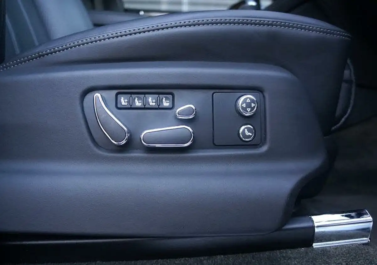 2022-bentley-bentayga-40-v8-big-12