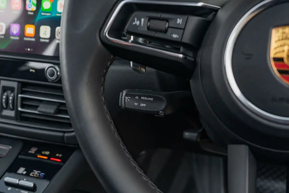 2022-porsche-macan-29-v6-gts-big-48