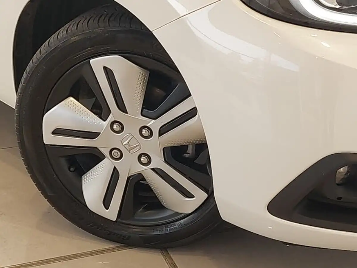 2021-honda-jazz-15-i-mmd-ex-107ps-big-8