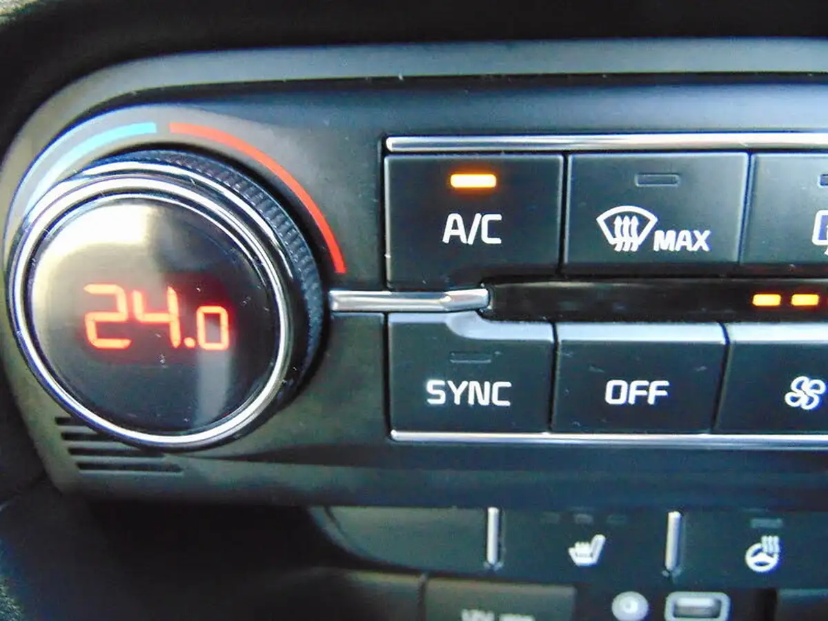 2019-kia-ceed-10-t-gdi-gt-line-big-20