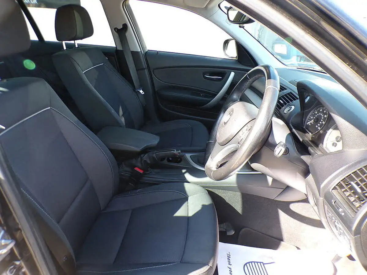 2009-bmw-1-series-20td-116d-se-5d-big-12