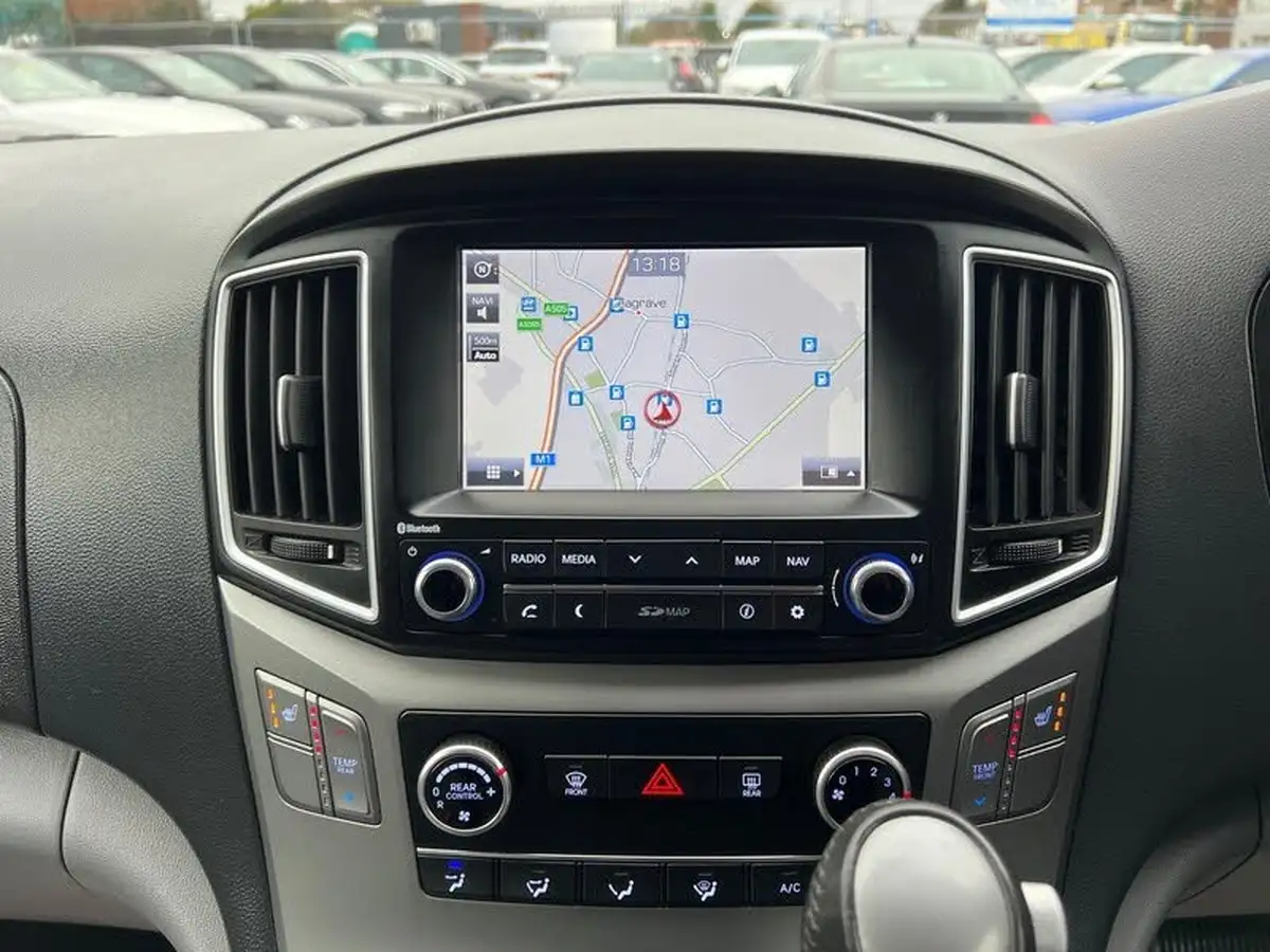 2018-hyundai-i800-25crdi-se-nav-170ps-auto-big-8