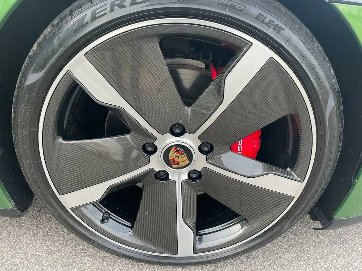 2020-porsche-taycan-e-4s-571ps-performance-battery-plus-big-39