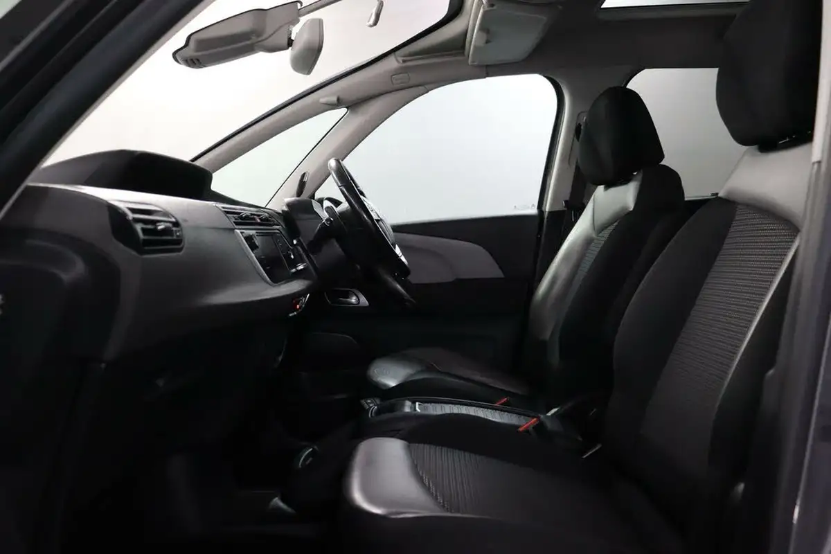 2018-citroen-grand-c4-spacetourer-15bluehdi-flair-eat8-big-39