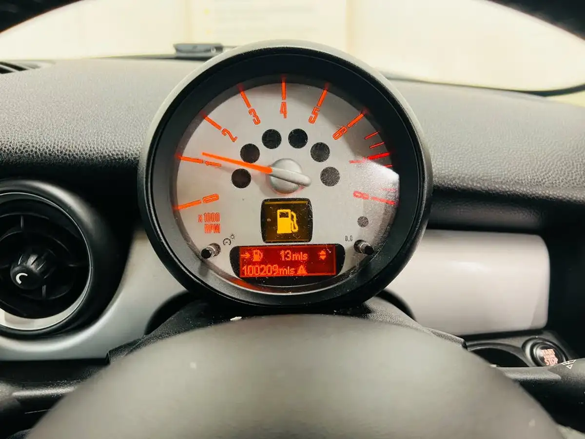 2013-mini-clubman-16-one-big-17