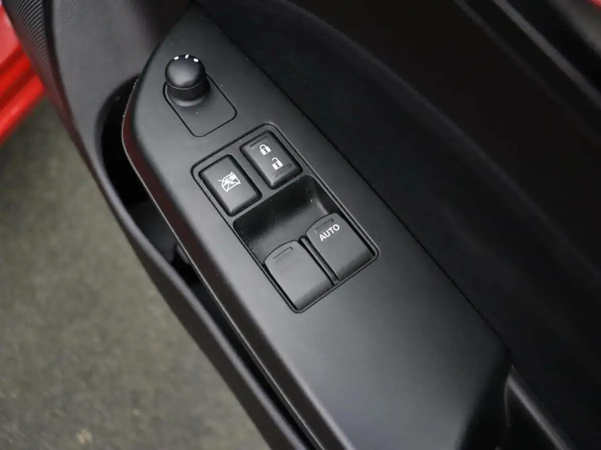 2017-suzuki-swift-12-sz2-3d-big-22
