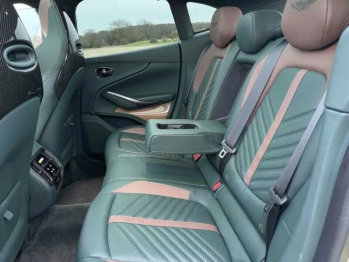 2024-aston-martin-dbx-40-v8-big-53