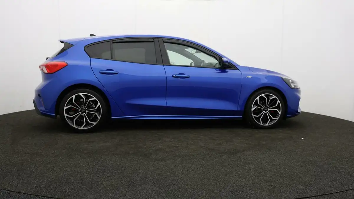 2020-ford-focus-15-st-line-x-hatchback-auto-big-30