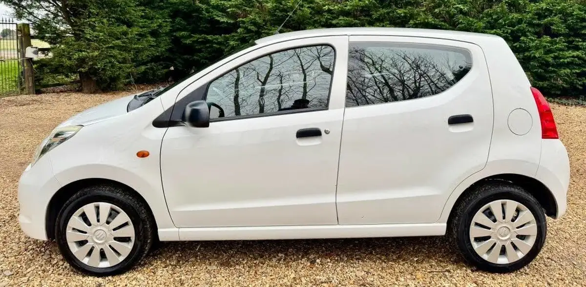 2014-suzuki-alto-10-sz-big-3