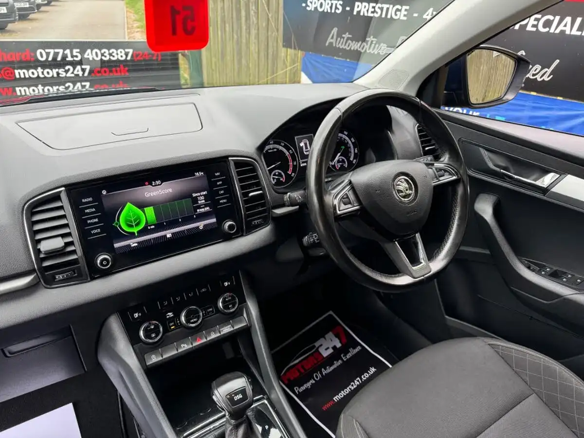 2018-skoda-karoq-15-tsi-se-technology-act-dsg-big-55