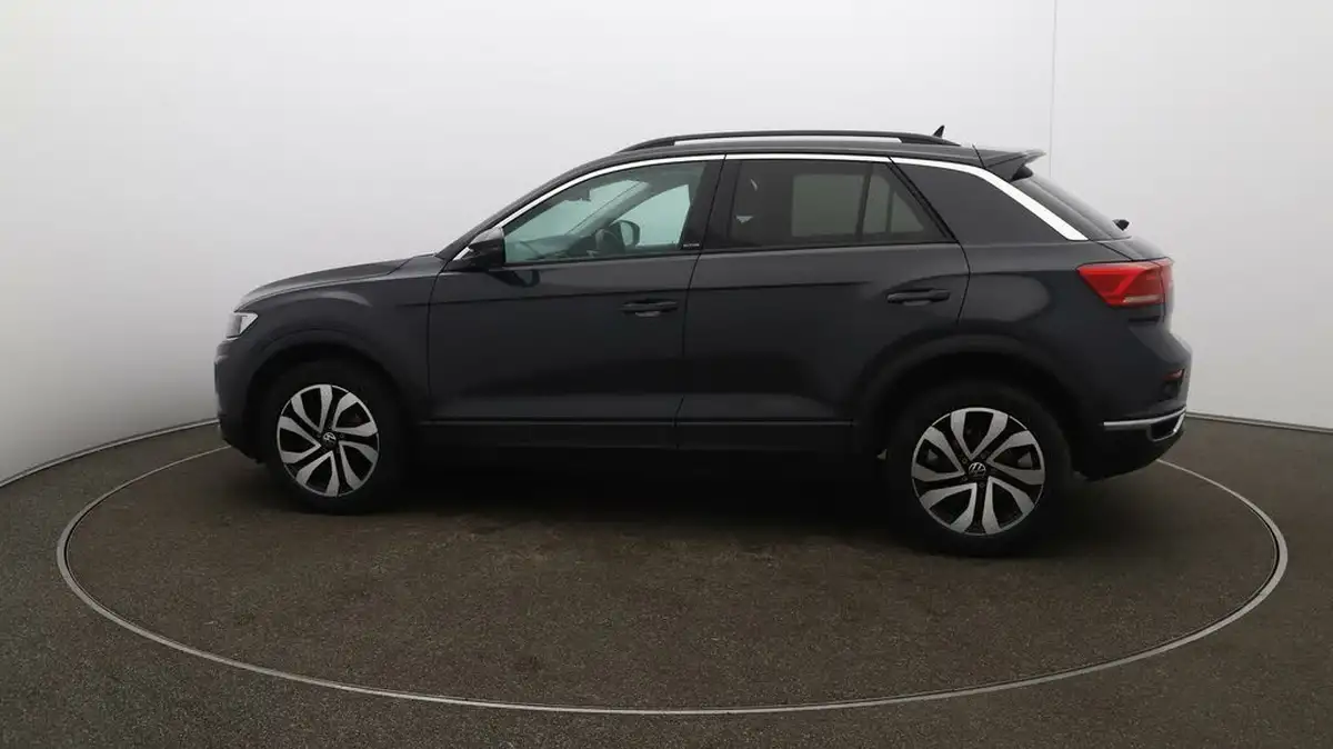 2022-volkswagen-t-roc-10-tsi-active-hatchback-5d-big-50