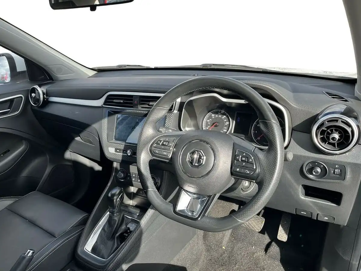 2020-mg-zs-suv-10t-gdi-exclusive-111ps-big-4