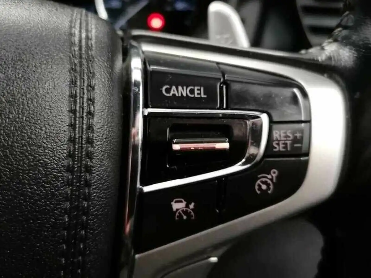 2018-mitsubishi-outlander-24-4hs-phev-big-21