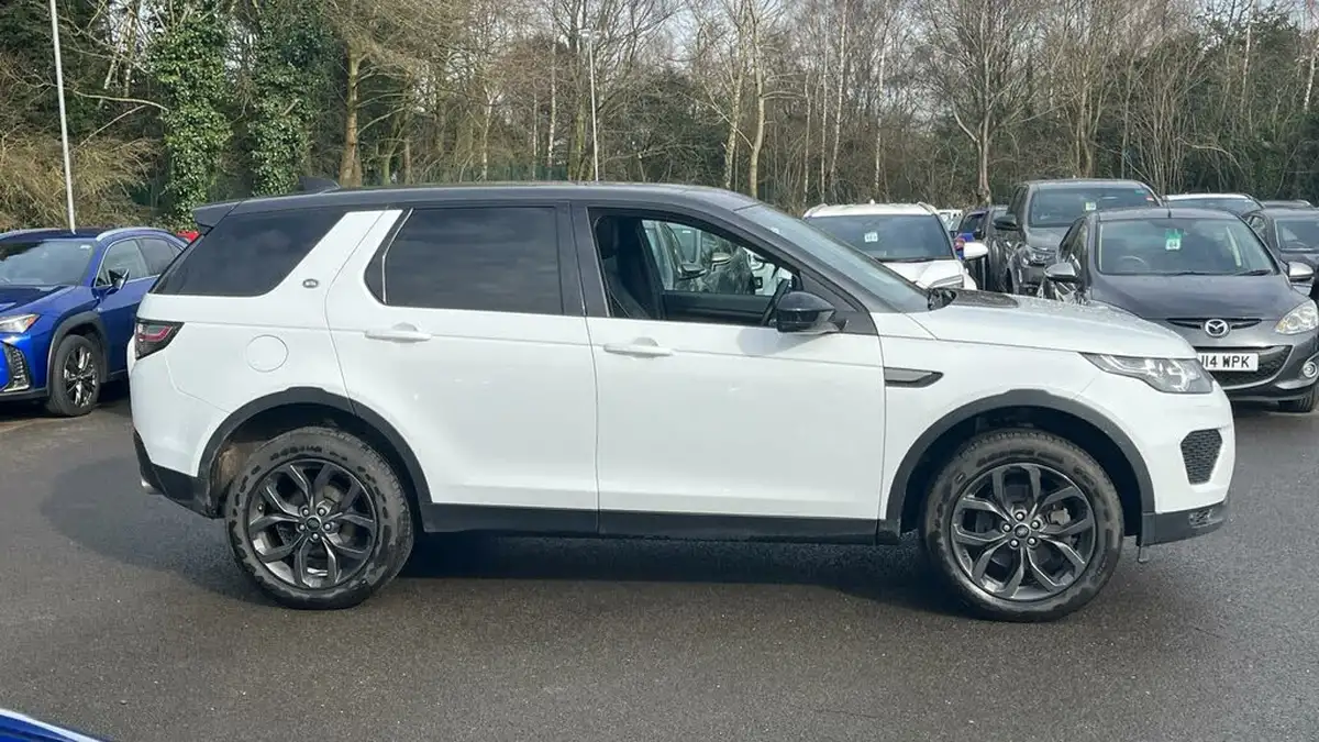 2019-land-rover-discovery-sport-20td4-landmark-big-15