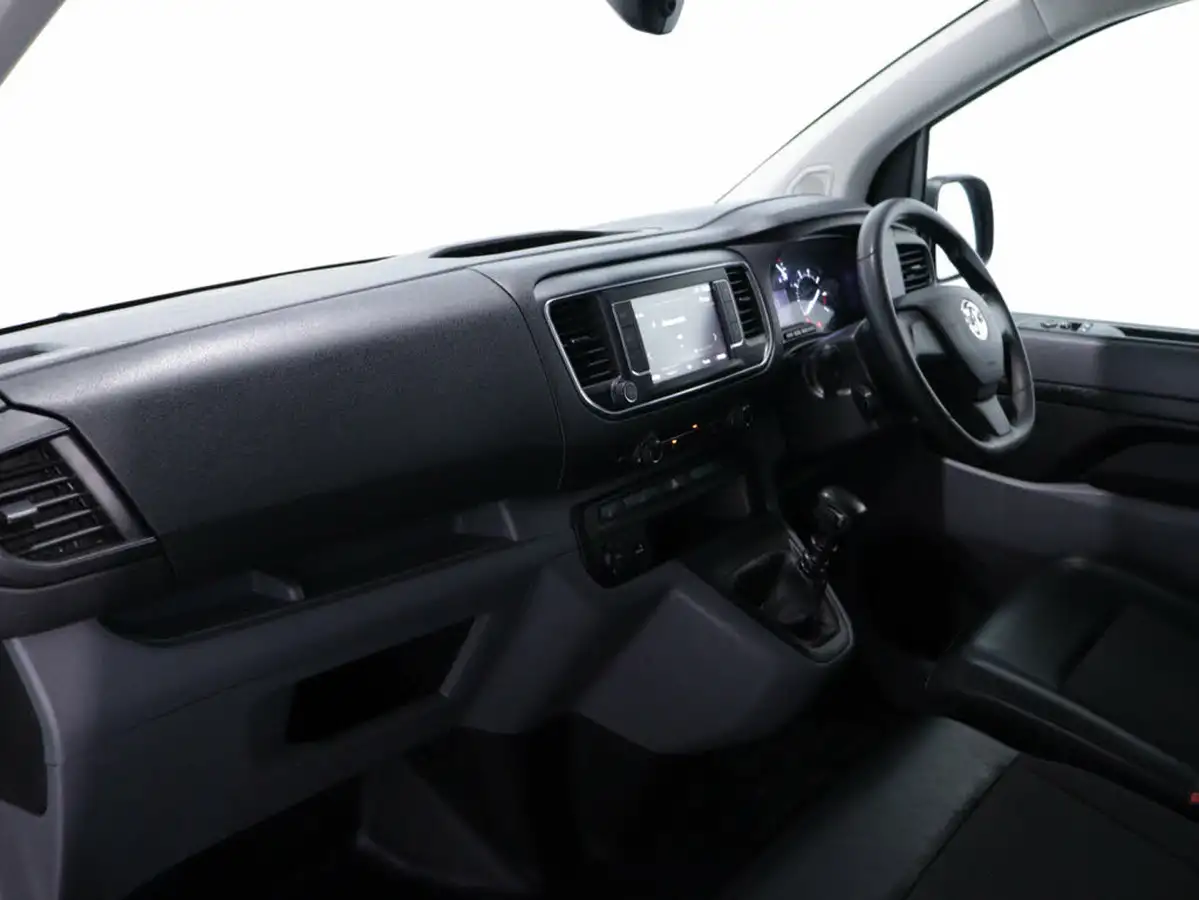 2022-vauxhall-vivaro-15td-2700-l1h1-dynamic-120pseu6d-big-28