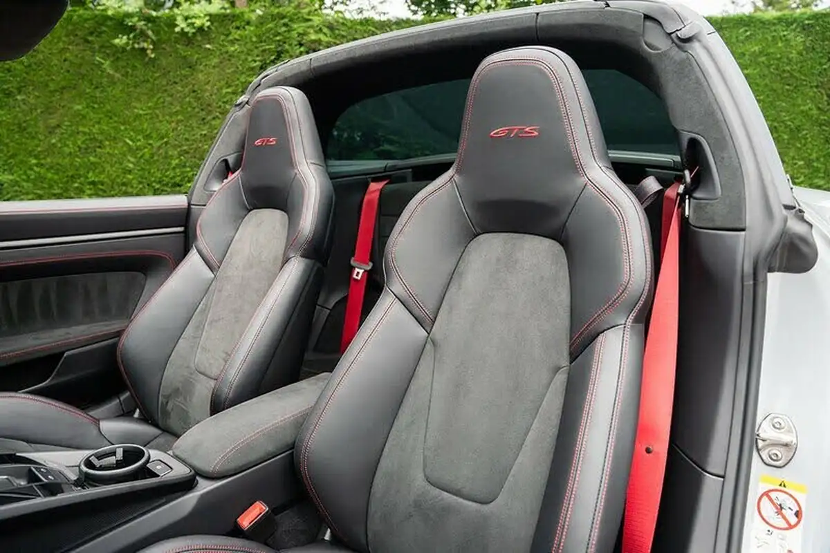 2023-porsche-911-30-targa-4-gts-pdk-big-22