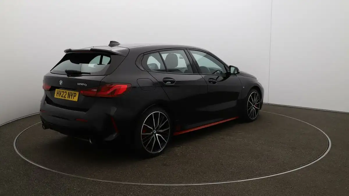 2022-bmw-1-series-20-128ti-lcp-big-45