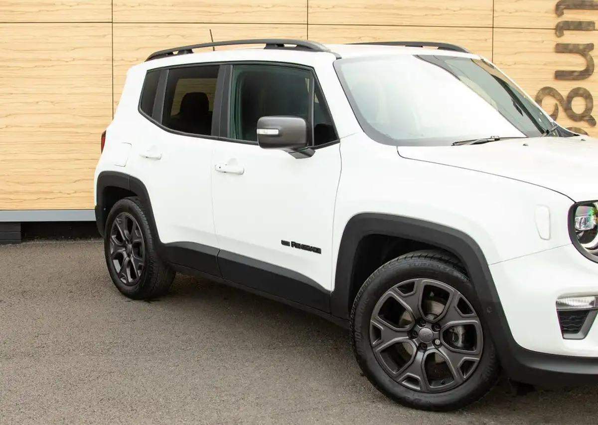 2021-jeep-renegade-10-gse-80th-anniversary-big-8