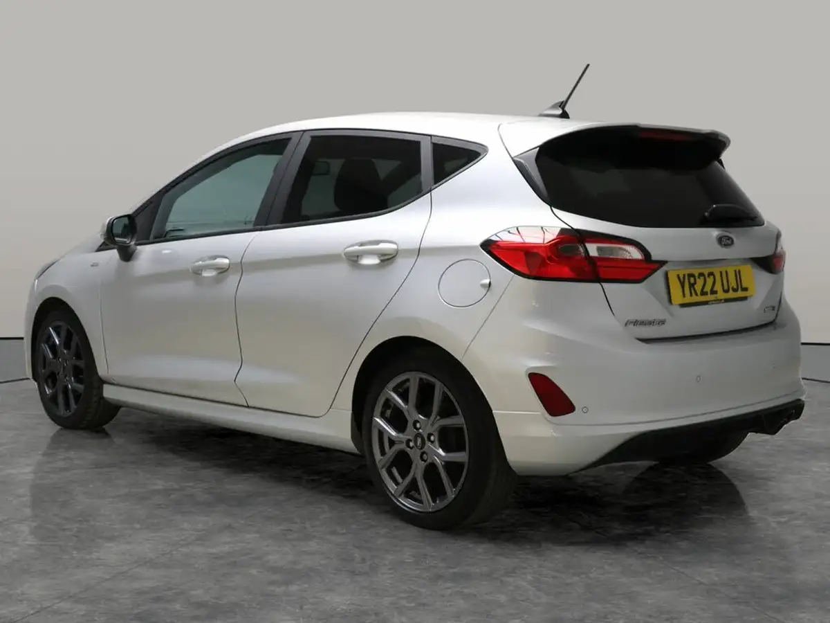 2022-ford-fiesta-10t-st-line-125ps-hybrid-mhev-5d-big-9