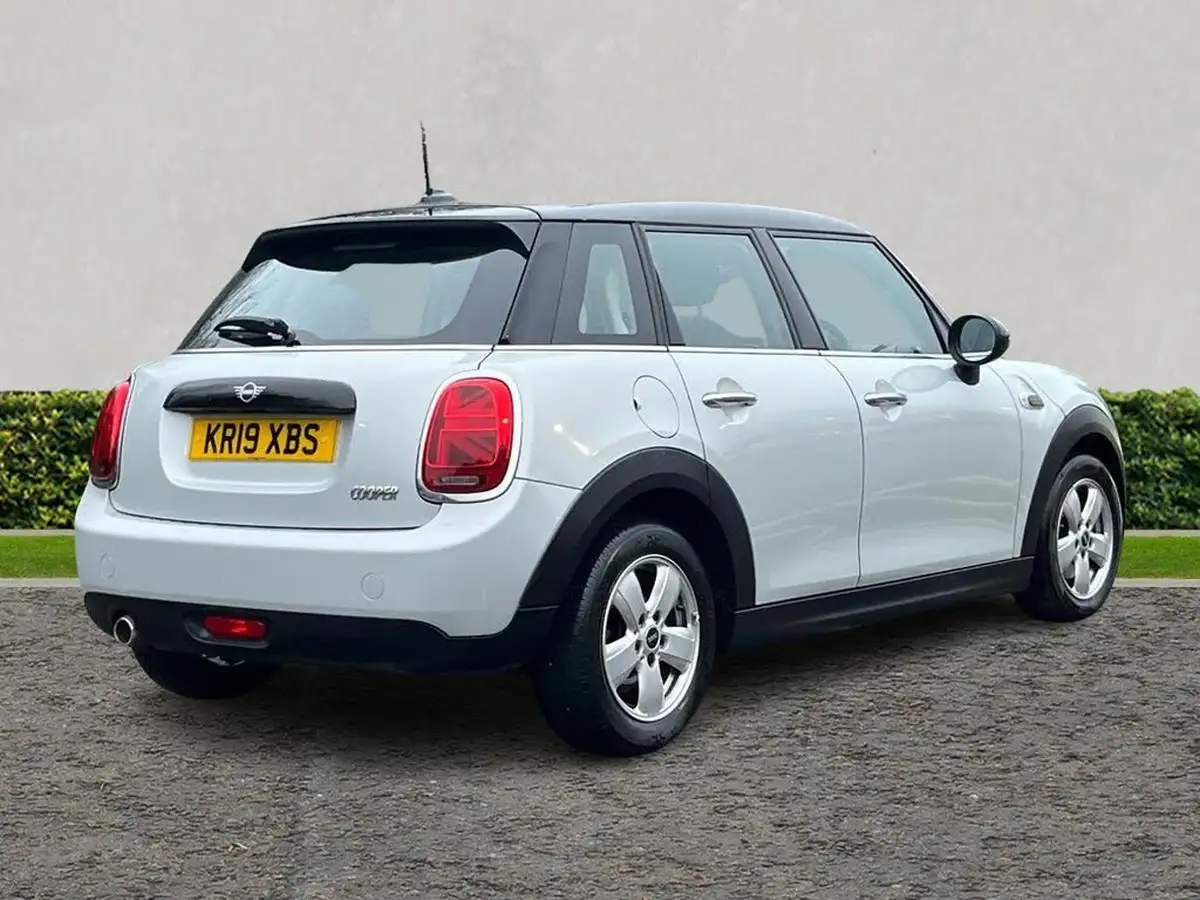 2019-mini-cooper-15-cooper-classic-hatchback-5d-auto-big-2