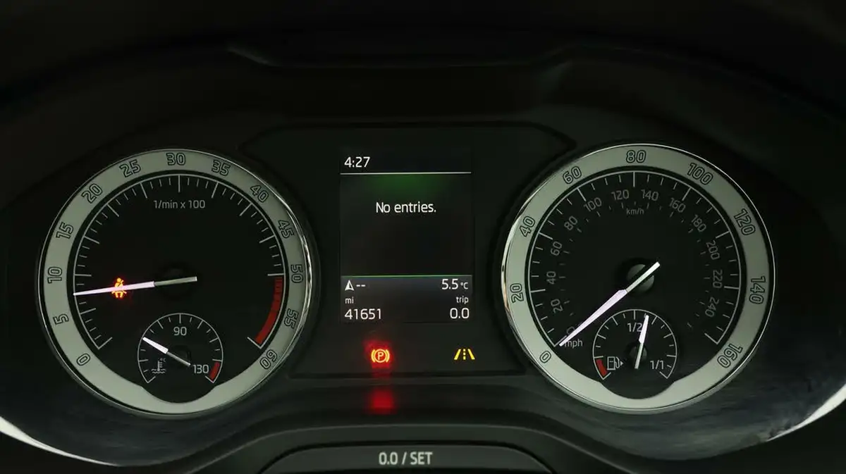 2018-skoda-karoq-20tdi-edition-big-10