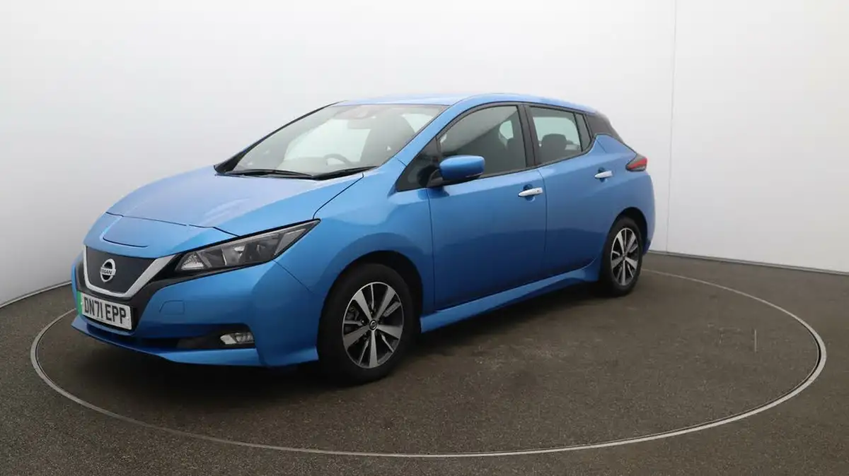 2021-nissan-leaf-e-acenta-big-3