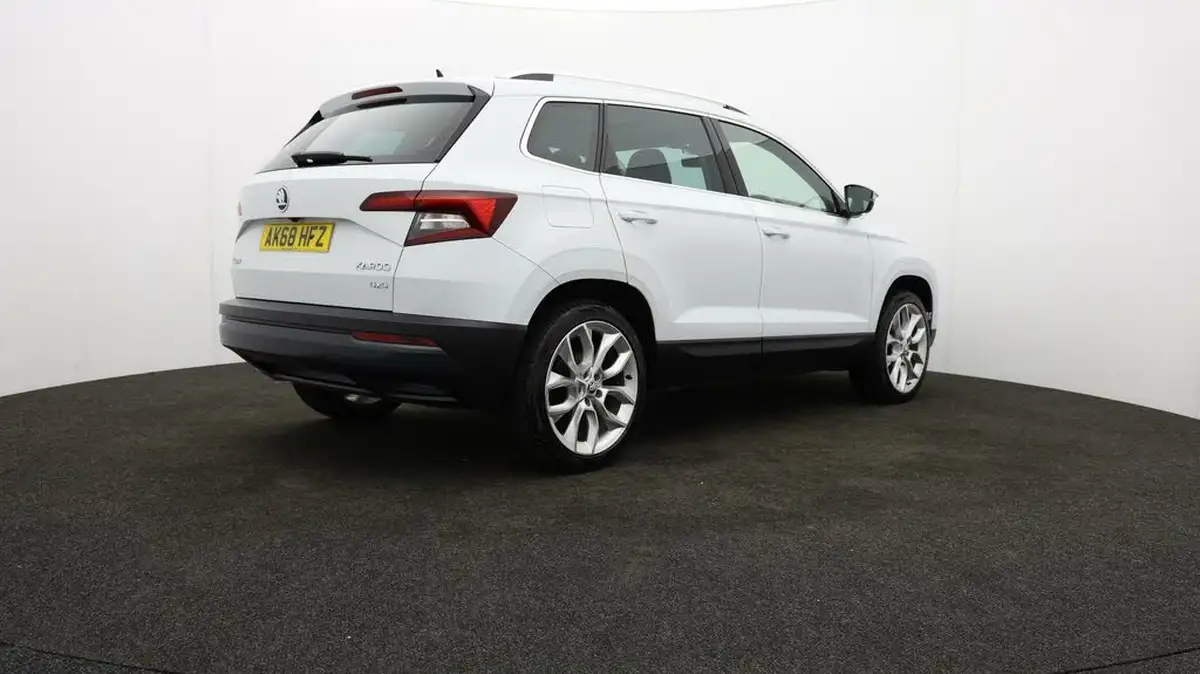 2018-skoda-karoq-20tdi-edition-big-28