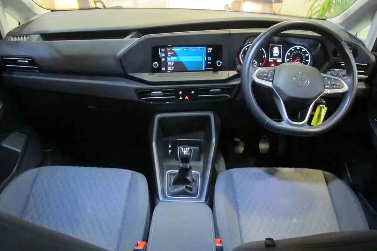 2022-volkswagen-caddy-20tdi-maxi-life-122ps-big-34
