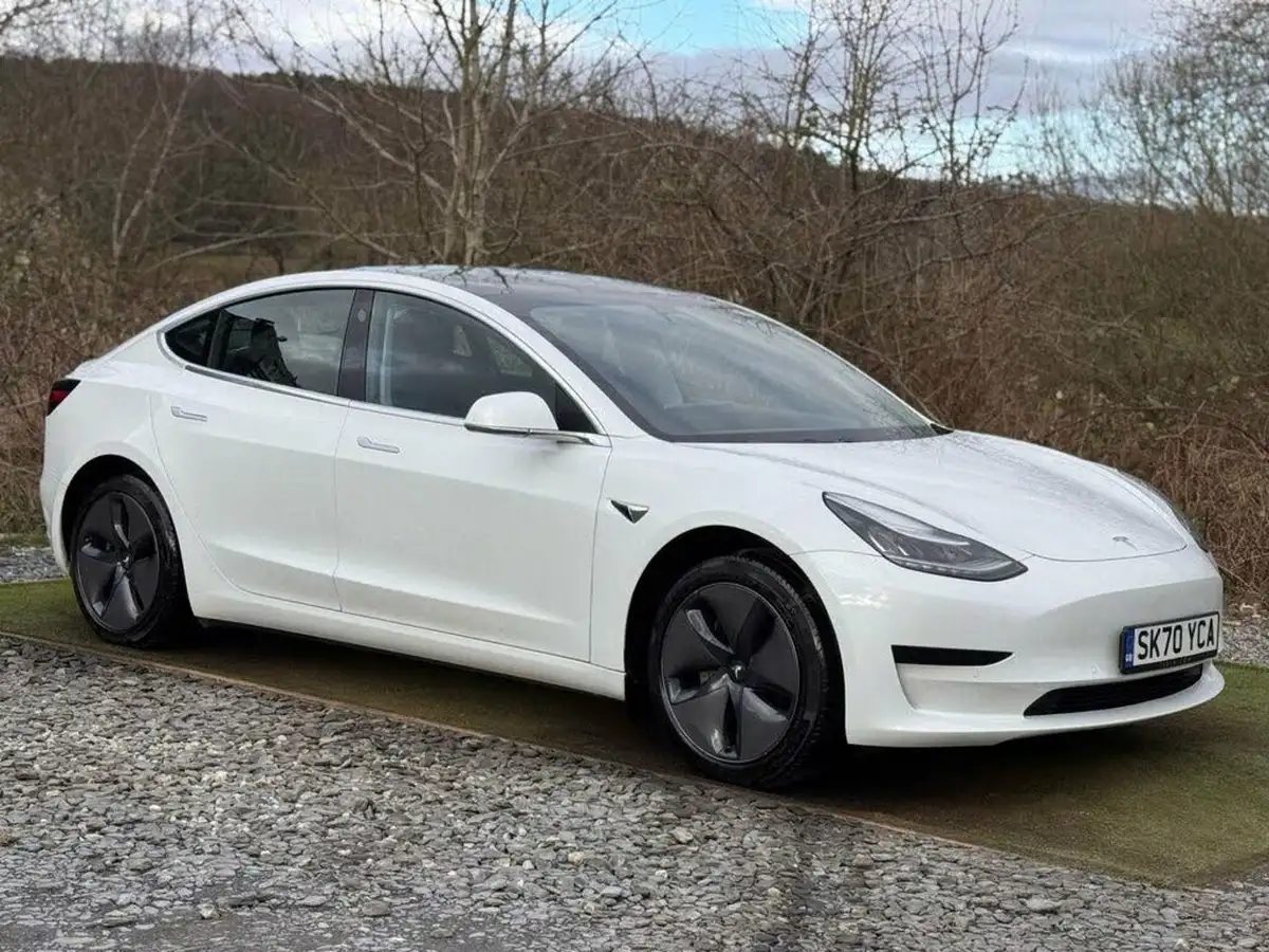 2020-tesla-model-3-e-standard-plus-big-2