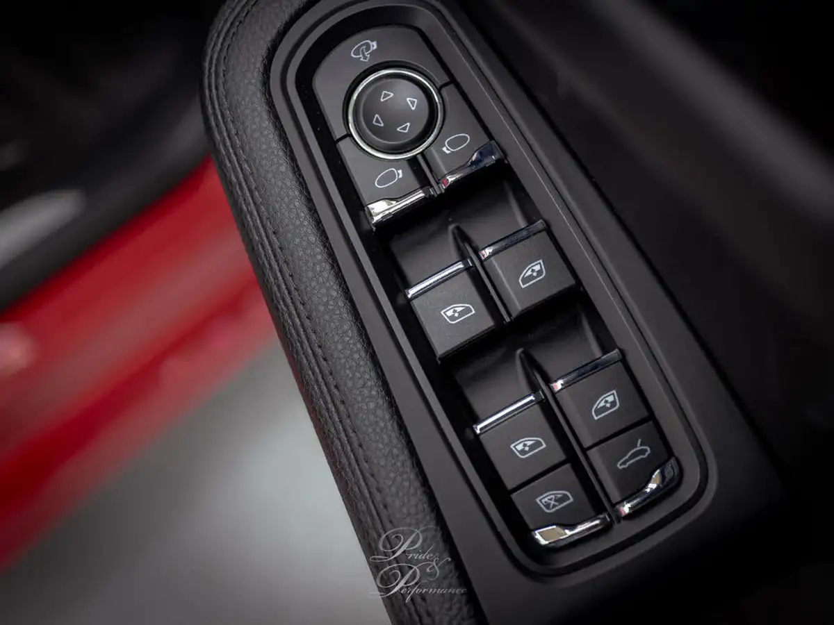 2017-porsche-macan-30td-s-ss-big-35