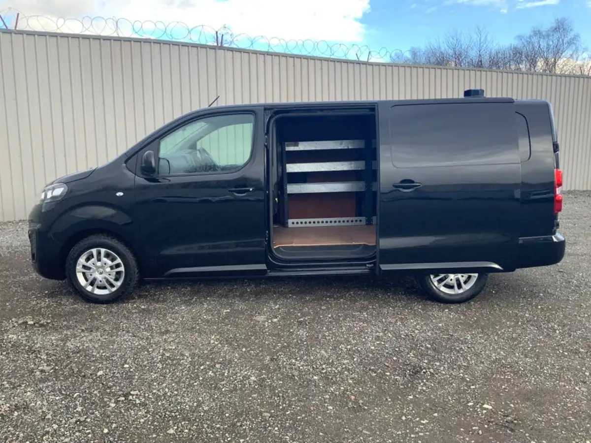2022-vauxhall-vivaro-20td-3100-l2h1-sportive-big-4