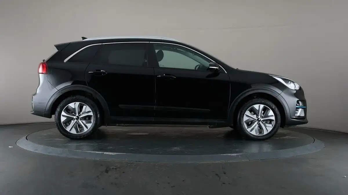 2022-kia-e-niro-ev-2-134bhp-39-big-59