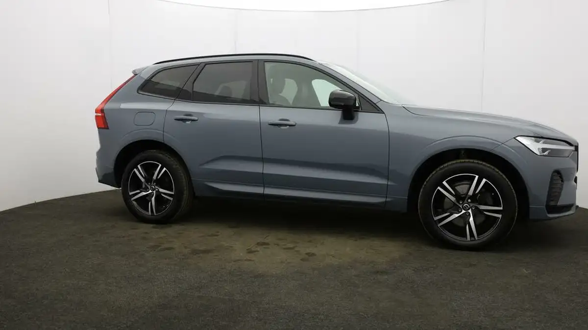 2021-volvo-xc60-20td-b4-r-design-awd-big-42