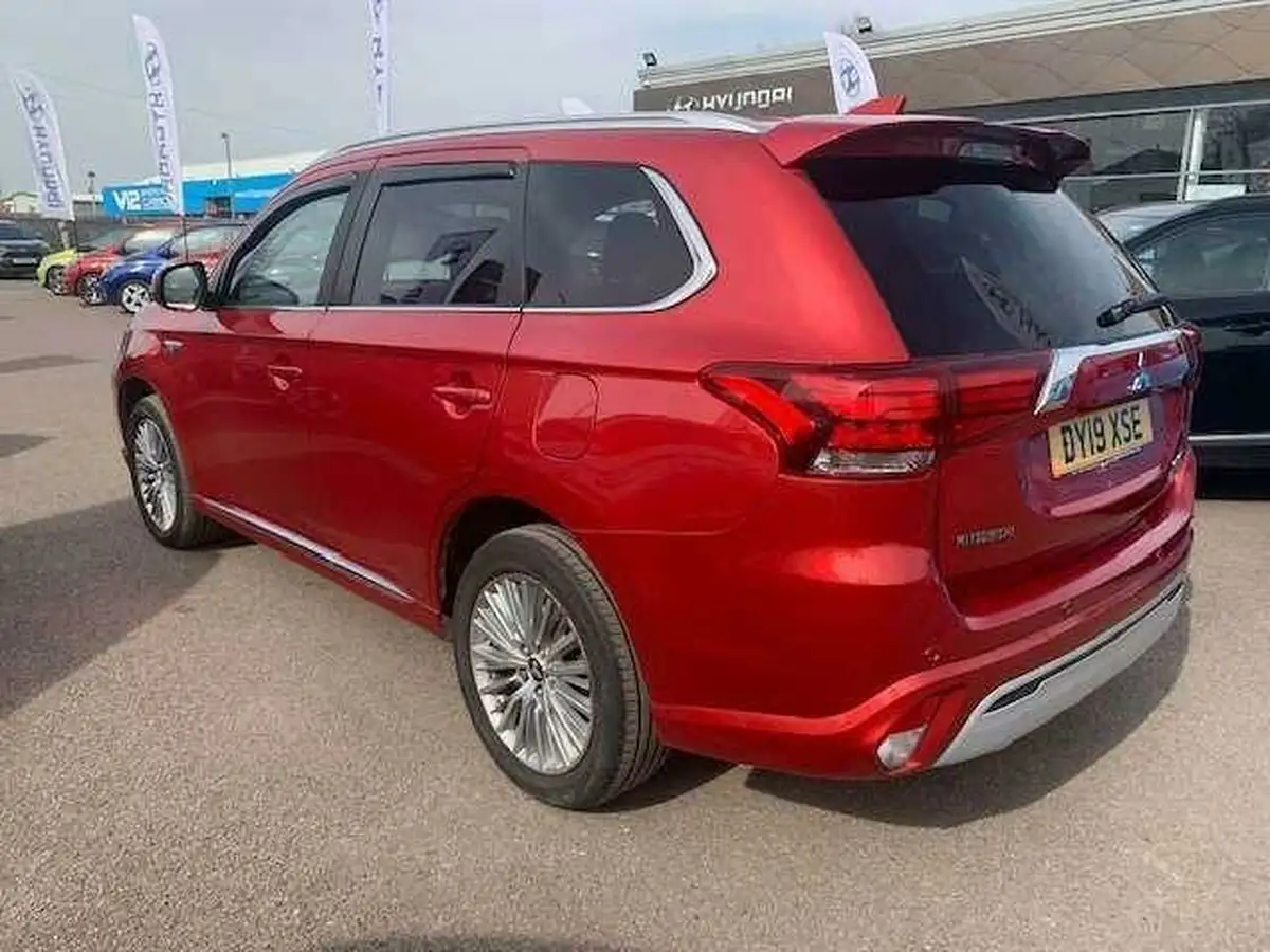 2019-mitsubishi-outlander-24-4hs-phev-big-26