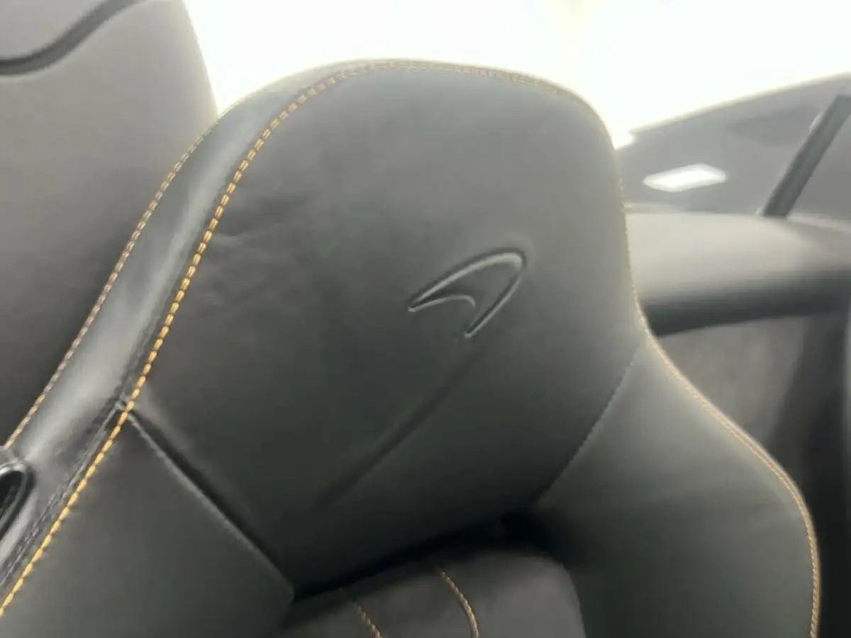 2019-mclaren-570s-38-coupe-big-28