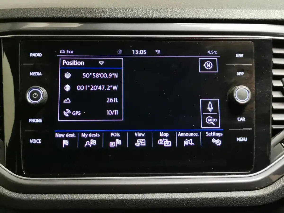 2020-volkswagen-t-roc-15-tsi-r-line-hatchback-5d-big-5