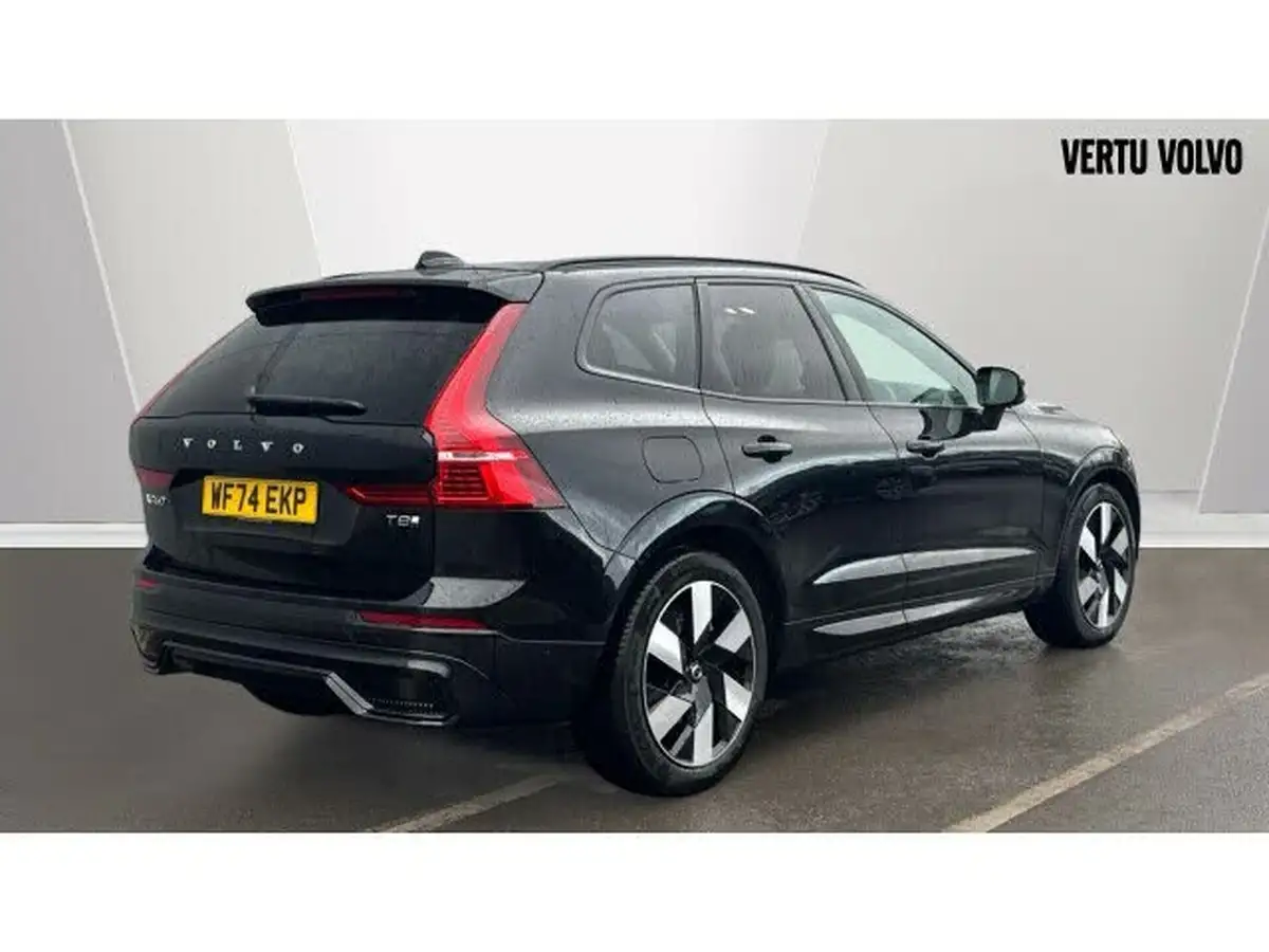 2024-volvo-xc60-20-t8-ultra-dark-big-6